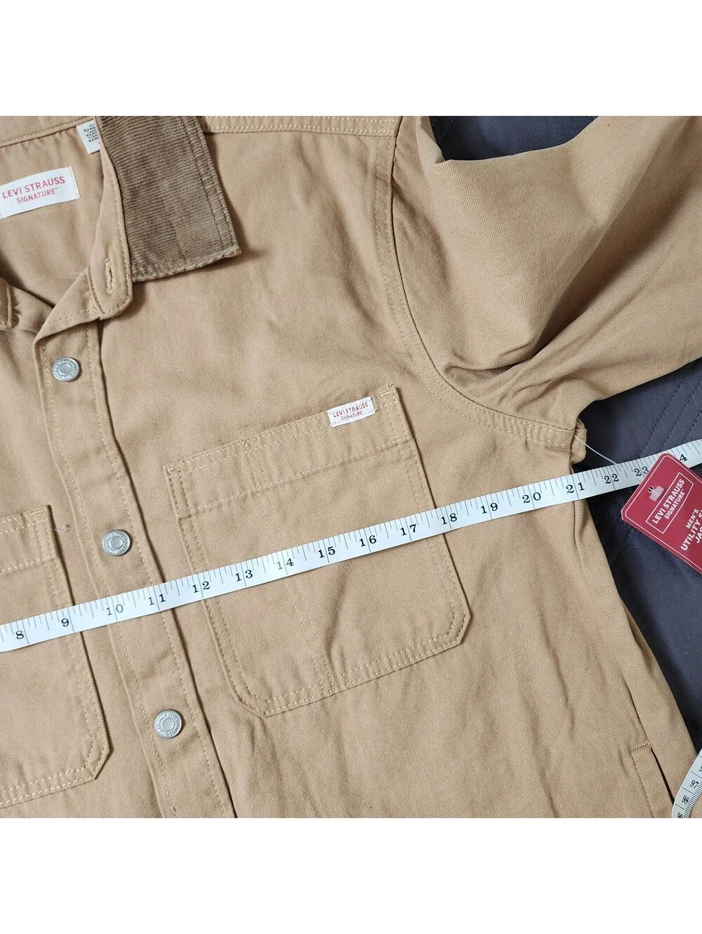 Levis listing details